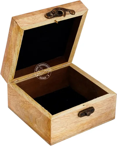Miniatura 11 de Urna de madera antigua hecha a mano con grabado del árbol de la vida tallada a mano para mujeres y hombres, joyas Acentos de decoración del hogar