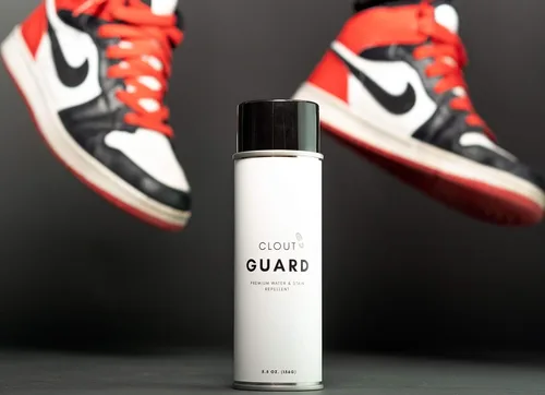 Miniatura 3 de CLOUT Guard - Repelente de agua y manchas de alta calidad, impermeable y protege gamuza, cuero, nobuck, tela, nailon, poliéster y más, protector