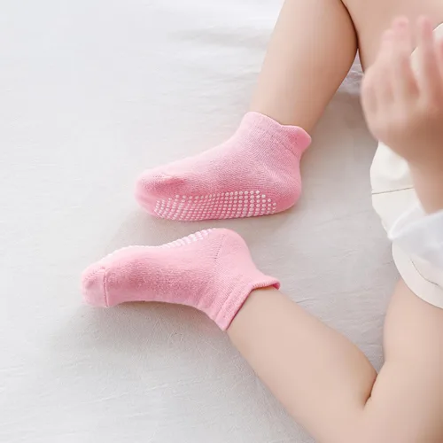 Miniatura 6 de Calcetines de tobillo antideslizantes para bebé, paquete de 12 para niños y niñas, calcetines de algodón lindos para bebés