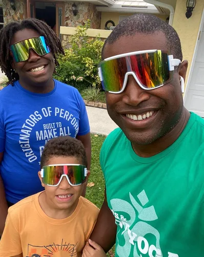 Miniatura 5 de FEISEDY Gafas de sol para hombres y mujeres, gafas de béisbol deportivas de los años 80 para jóvenes, adolescentes, correr, softbol, B4057 Espejo