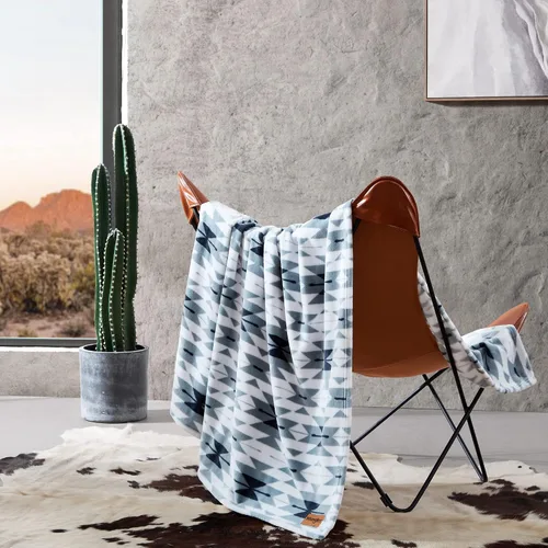 Miniatura 11 de Wrangler - Manta, ropa de cama de felpa suave, decoración occidental para la cama o el sofá (Colt naranja brillante, 50 x 60 pulgadas)