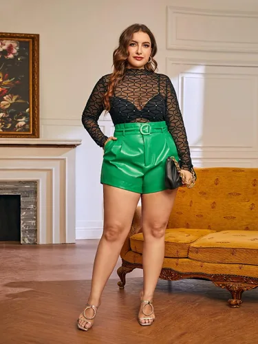 Miniatura 5 de MakeMeChic Pantalones cortos con cinturón de cuero sintético de talle alto para mujer