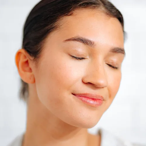 Miniatura 4 de Beauty Cuidado facial iluminador con vitamina C, minimizando los poros y limpiador facial para una limpieza profunda suave con aloe orgánico