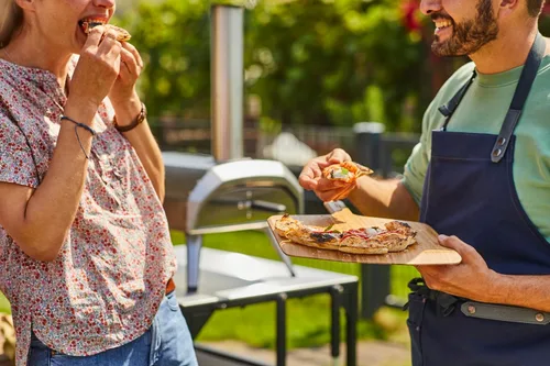 Miniatura 4 de Ooni Pala de pizza de madera de bambú de 12 pulgadas, espátula de pizza de 12 pulgadas, tabla de cortar pizza de madera, accesorios para horno