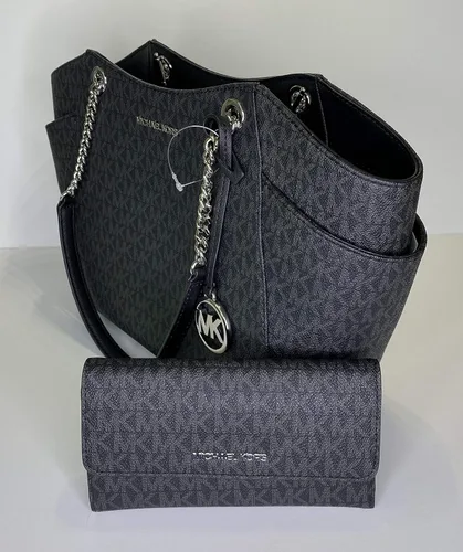 Miniatura 4 de Michael Kors Jet Set - bolsa de hombro para viaje con cadena grande, cartera triple Michael Kors Jet Set.