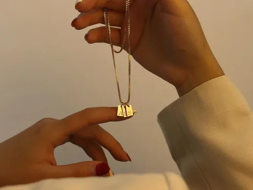Miniatura 5 de Hongyigoy Collares con inicial para mujer, chapado en oro de 14 quilates, delicado collar con nombre, collar personalizado de la A a la Z con dije