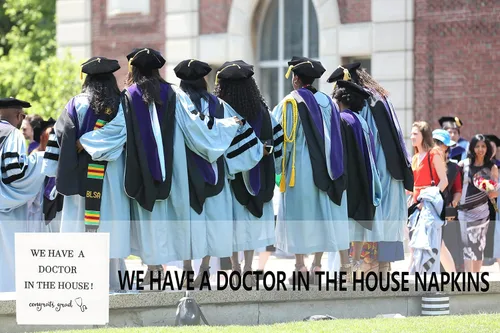 Miniatura 5 de Servilletas con texto en inglés "We Have A Doctor In The House", servilletas de graduación de doctor, decoraciones de graduación de doctor clase
