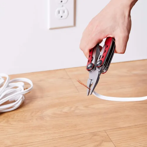 Miniatura 8 de Amazon Basics Multiherramienta de acero inoxidable 10 en 1 con seguro de bloqueo y funda de nailon, rojo
