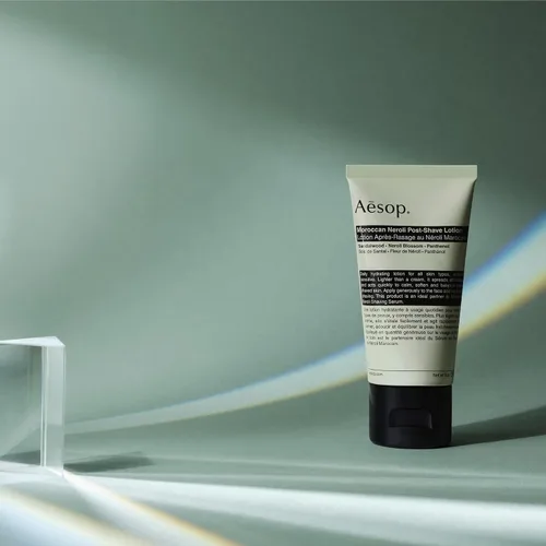 Miniatura 4 de Aesop Loción marroquí Neroli Post Shave Loción hidratante diaria unisex potenciada con aceites botánicos Calma y calma la piel 2 onzas / 2.0