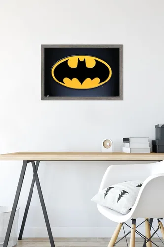 Miniatura 6 de Trends International DC Comics - Póster de pared de Batman con símbolos, 14.725 x 22.375 pulgadas, versión enmarcada de madera de granero