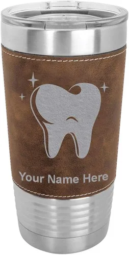 Miniatura 10 de LaserGram Vaso aislado al vacío de 20 onzas, con dientes, grabado personalizado incluido (piel sintética, estilo béisbol)