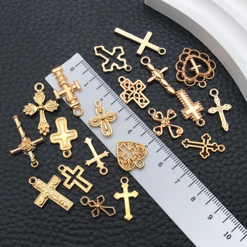 Miniatura 4 de WOCRAFT 60 piezas de dijes de pulsera de cruz dorada KC para juegos de fabricación de joyas, collares, pulseras, llaveros, kit de suministros de KC