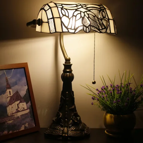 Miniatura 3 de Tiffany Banker - Lámpara de mesa pequeña con vitrales, estilo Tiffany, luz de piano, blanco, estilo curvado, lámpara de escritorio, ángulo