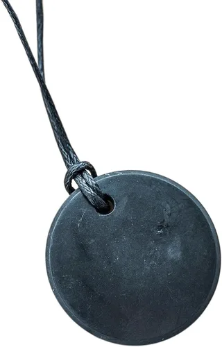 Karelian Heritage Colgante redondo de Shungite | Auténtico collar de joyería de amuleto de piedras de Shungite | Collar de protección de escudo de