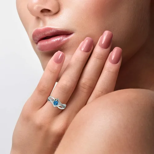 Miniatura 2 de LeVian Anillo de oro blanco de 14 quilates topacio azul y blanco de 14 quilates diamante de color blanco y chocolate talla 7