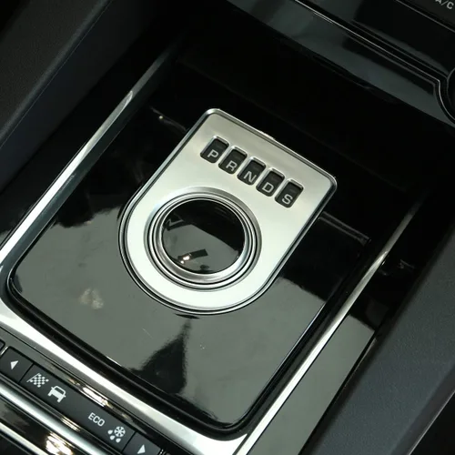 Miniatura 3 de YIWANG Cubierta de botón de palanca de cambios interior de coche ABS cromado para Jaguar XF XE F-PACE X761 X760 2016-2018