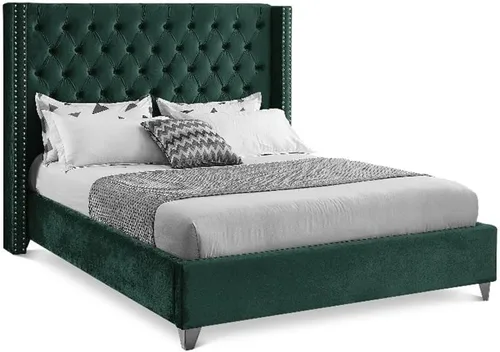 Miniatura 22 de Meridian Furniture – Cama con respaldo de terciopelo abotonado, Aiden-Q-Aiden, con recortes cromados con forma de cabezal de clavos y patas Gris