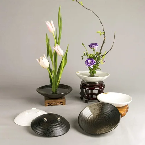 Miniatura 7 de Kit de jarrón Ikebana japonés, cerámicas de contenedor poco profundo para flores, jarrón Ikebana con base para arreglos florales Kenzan de 1.57