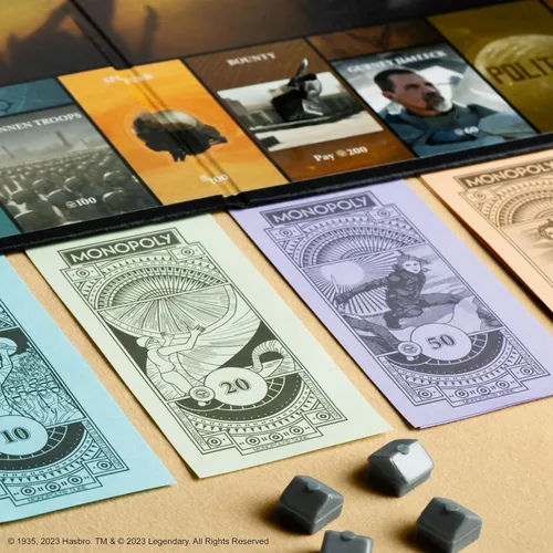 Miniatura 5 de Monopoly: Dune Juega como The Ducal Ring, Crysknife, Gom Jabbar y más Juego coleccionable con licencia oficial basado en The Movie Dune