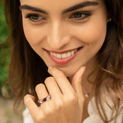 Miniatura 8 de Bestyle Anillos entrelazados para mujeres y niñas, anillos cruzados apilables de acero inoxidable en tono plataorooro rosanegro, anillo de promesa