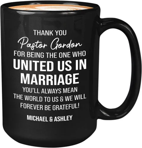 Bubble Hugs Taza de café oficial de boda de 15 onzas, color negro, personalizada, Estados Unidos en matrimonio, divertida propuesta oficiante,