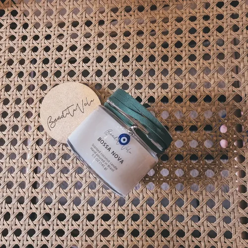 Miniatura 7 de Bendita Vela Bossa Nova perfumada Vela de cera de coco para una combustión limpia peso neto 5 onzas Vertido a mano en Brasil