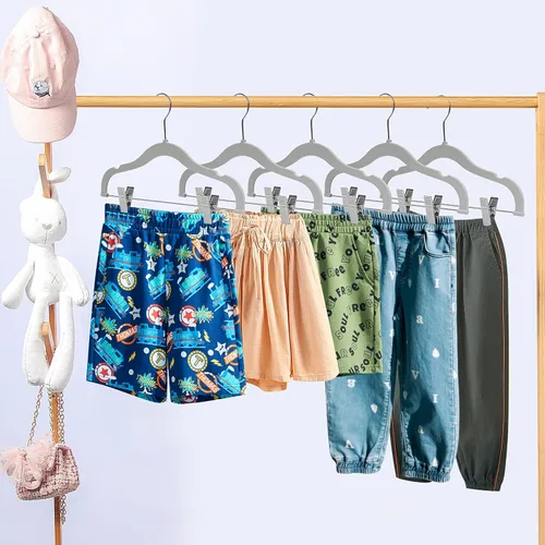 Miniatura 6 de Perchas de plástico de calidad para niños, no aterciopeladas, delgadas, compactas, con clips de metal, para faldas, pantalones, blusas, gancho Gris