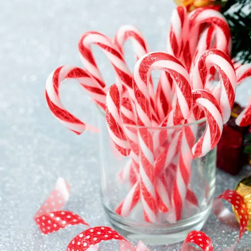 Miniatura 6 de WILLBOND 48 piezas de ornamentos de bastones de caramelo de Navidad, guirnaldas de bastones de caramelo de plástico para colgar en el árbol