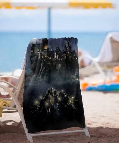 Miniatura 2 de LOGOVISION Harry Potter Arrival at Hogwarts - Toalla de playa con licencia oficial de 30 x 60 pulgadas