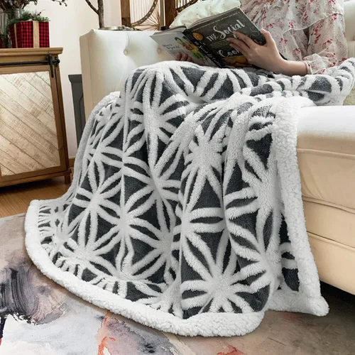 Miniatura 6 de LOMAO – Manta de vellón sherpa, suave y mullida de doble faz para sillón, sofá o cama (gris oscuro, 51 x 63 pulgadas)