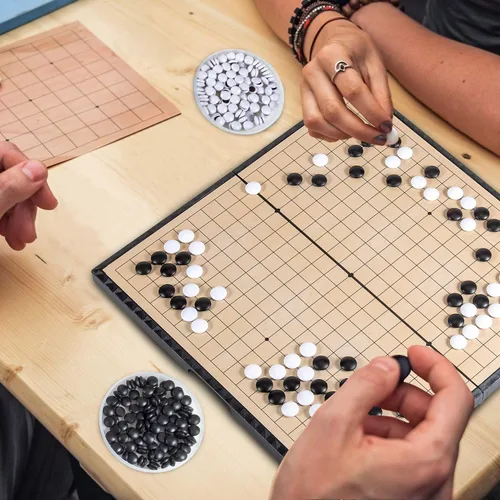 Miniatura 6 de AMEROUS Juego magnético Go de 11 pulgadas (19 x 19), juego de mesa plegable de viaje con piedras magnéticas de plástico y reglas de juego Go