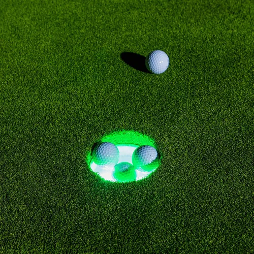 Miniatura 4 de GoSports Paquete de 3 luces de agujero de golf iluminadas, ideales para jugar golf con poca luz, práctica de putting, práctica de astillado y más