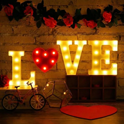 Aurelema 4 letras iluminadas con luces de San Valentín, alfabeto con luces LED, corazón romántico para San Valentín, aniversario, boda, compromiso,
