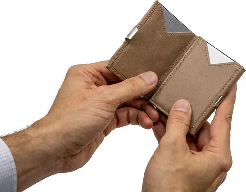 Miniatura 9 de Multiwallet con protección RFID con tarjetero con cierre a presión, Camello, Billetera triple