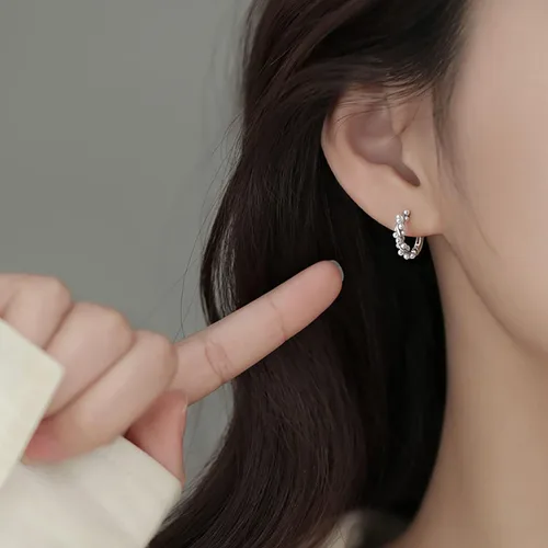 Miniatura 2 de SLUYNZ Aretes de aro de plata de ley 925 con perlas para mujeres, adolescentes, aretes de aro de perlas para boda y novia