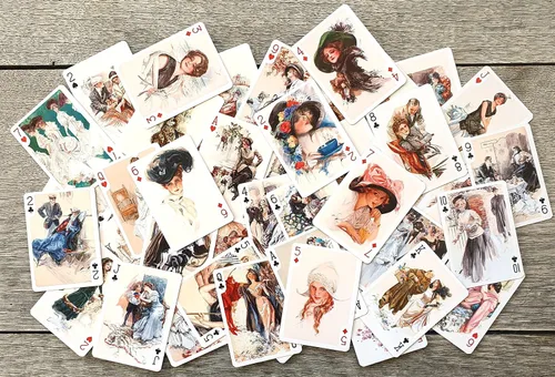 Miniatura 3 de Naipes de elegancia eduardiana (baraja de póquer 54 cartas todas diferentes) Hermosas damas con sombreros románticos vestidos salones y escenas