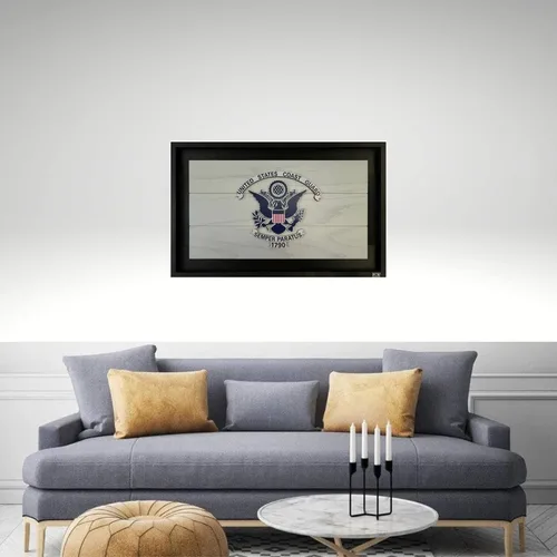 Flags of Valor Decoración de pared de madera de la Guardia Costera de los Estados Unidos, bandera de servicio militar enmarcada en 3D, fabricada en