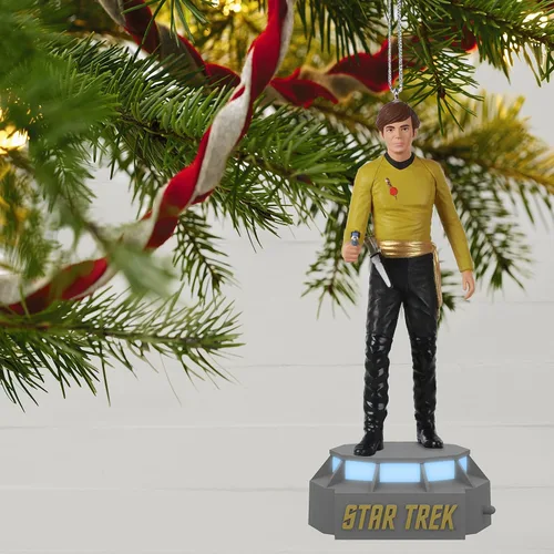 Miniatura 6 de Hallmark Keepsake Adorno navideño de plástico 2022, Star Trek Mirror, Mirror Collection Alférez Pavel Chekov, luz y sonido Alférez Pavel Chekov