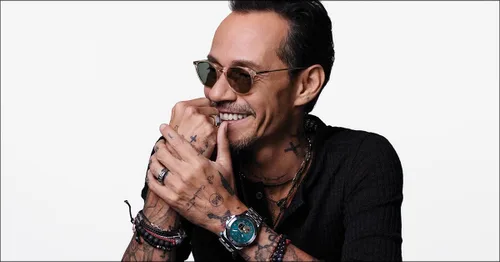 Miniatura 5 de Bulova Marc Anthony Reloj automático de acero inoxidable con estrella marina para hombre, apertura abierta, parte trasera de caja de exposición