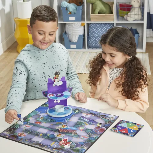 Miniatura 8 de PJ Masks Hasbro Gaming HQ Rescue - Juego de mesa para niños, juegos preescolares, Race to Stop Romeo, incluye torre de plástico 3D