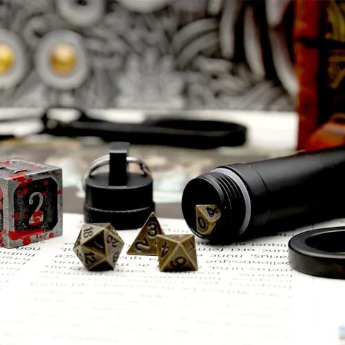 Miniatura 2 de Juego de Dados Haxtec Mini: Pequeño Juego de Dados Metálicos DND con Estuche para Dados Portátil Juego de Dados Metálicos Antiguos de Bronce