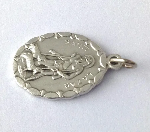 Miniatura 3 de San Lázaro (Lazar) Medalla de forma ovalada 'El mendigo leproso' - 100% Made in Italy - Medalla de los Santos Patronos, Latón