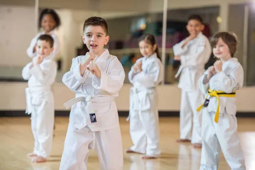 Miniatura 2 de Hawk Sports Karate Uniform for Kids & Adults Lightweight Student Karate Gi Martial Arts Uniform with Belt
