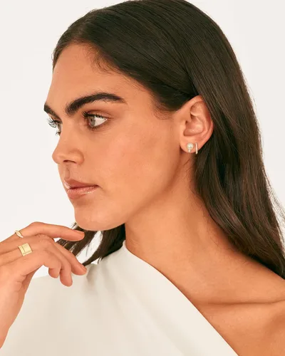 Miniatura 5 de PAVOI Aretes de perlas con botón de plata de ley 925 chapada en oro de 18 quilates Aretes de perlas cultivadas en agua dulce de calidad AAA+