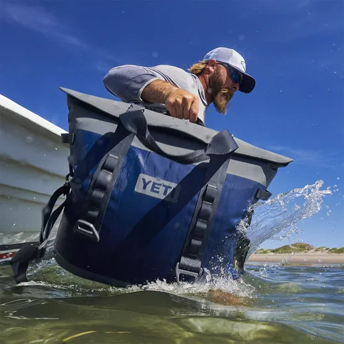 Miniatura 3 de YETI Enfriadores suaves portátiles Hopper Serie M con acceso MagShield Azul marino