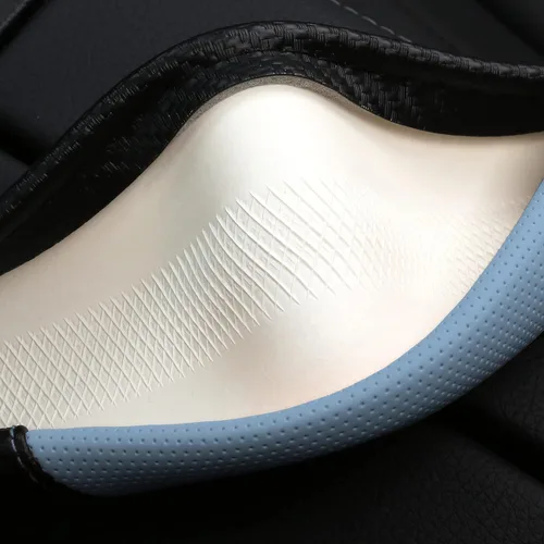 Miniatura 5 de HighnessHwoo Fundas acolchadas para volante de automóvil para mujer, de fibra de carbono, de piel sintética, lindos accesorios interiores