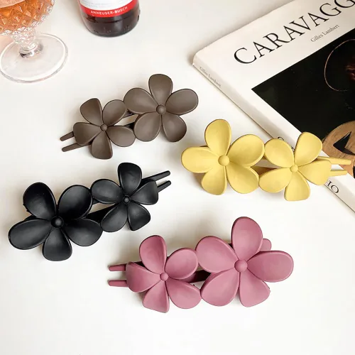 Miniatura 6 de AIUPUOC Pinzas para el pelo de flores, pasadores franceses mate, horquillas florales negras, pinzas de garra, antideslizantes, accesorios elegantes