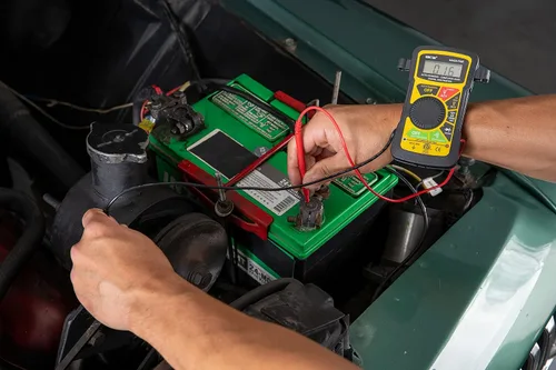 Miniatura 3 de Multímetro digital para automóvil manos libres (10 mega ohmios) Innova 3300.