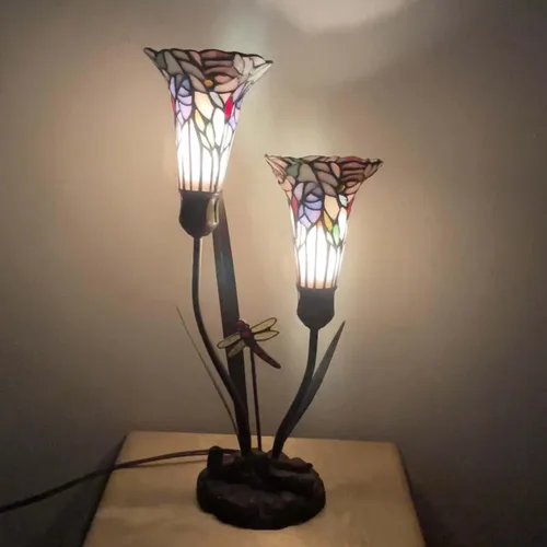 Miniatura 6 de Bieye L10620 - Lámpara de mesa Tiffany con acento de vidrio teñido estilo Tiffany con flores de lirio y libélula, de 19 pulgadas de altura