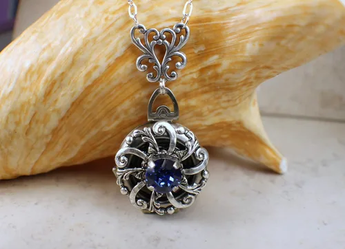 Miniatura 2 de Sapphire Crystal Multi Photo Locket